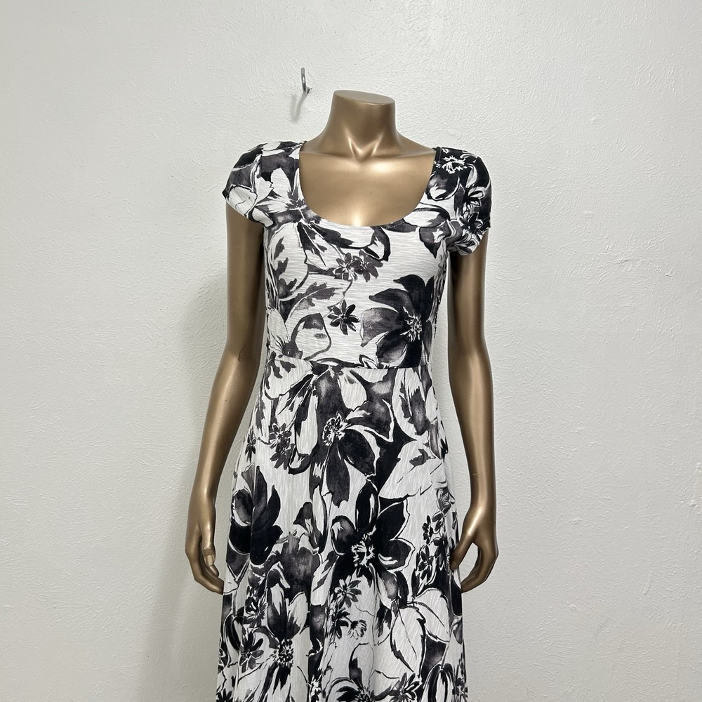 Talbots Black White Floral Maxi Dress Empire Waist Cap Sleeve Jersey Knit Size S - Picture 3 of 10